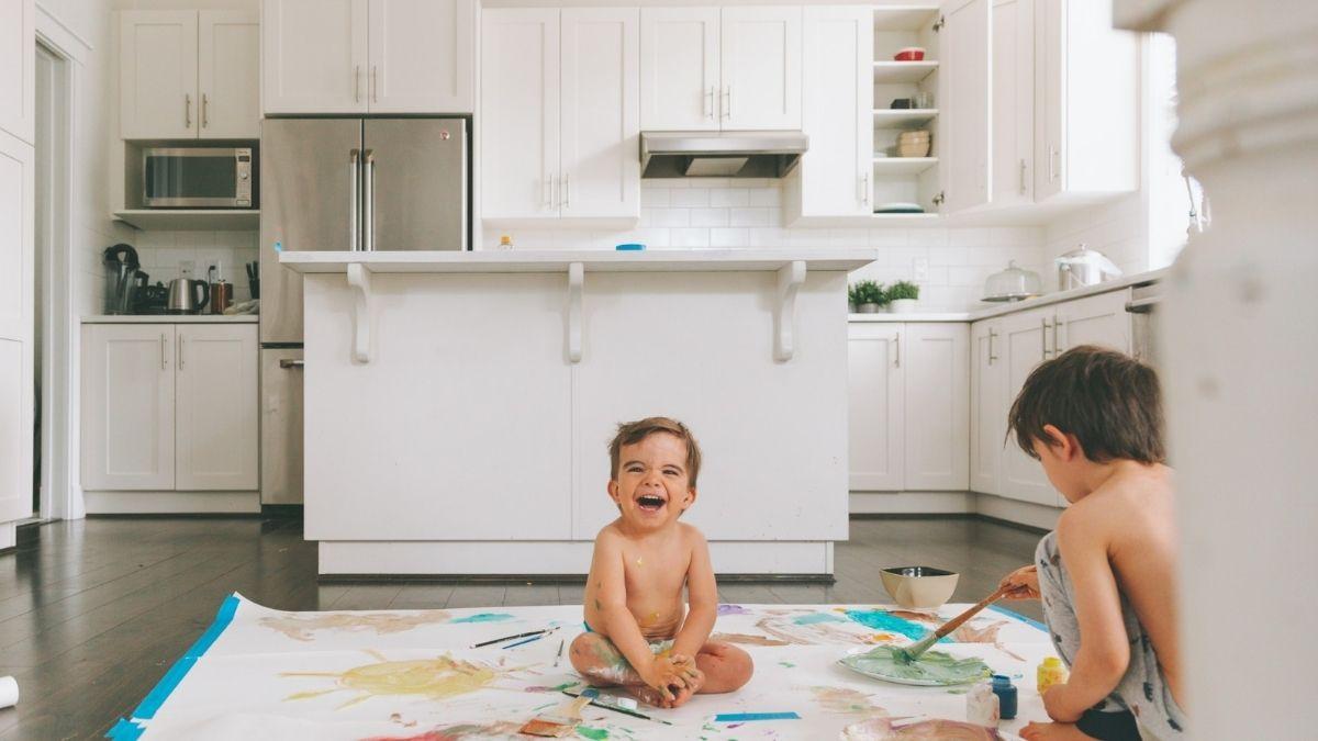 فعالیت‌های مناسب کودک یازده ماهه