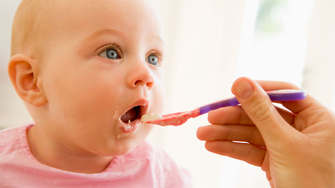 ویژگی رشدی کودک پنج ماهه