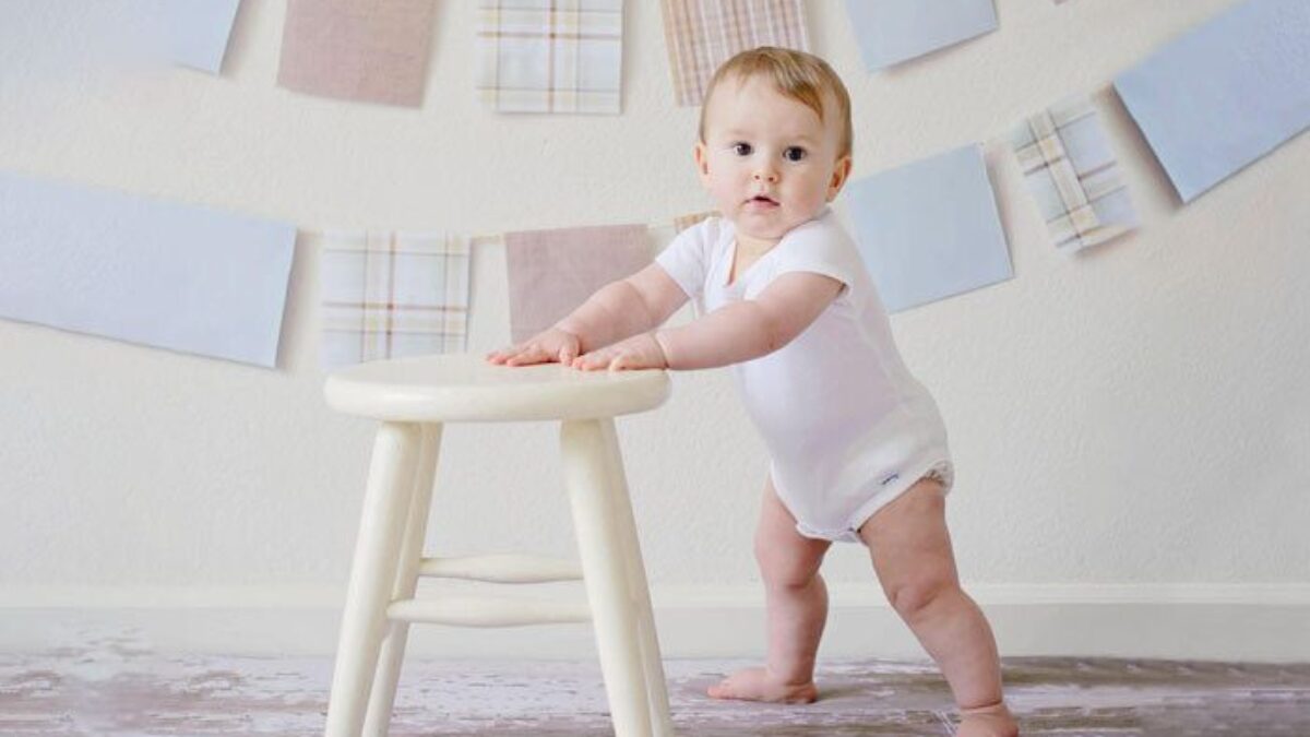 ویژگی رشدی کودک نه ماهه