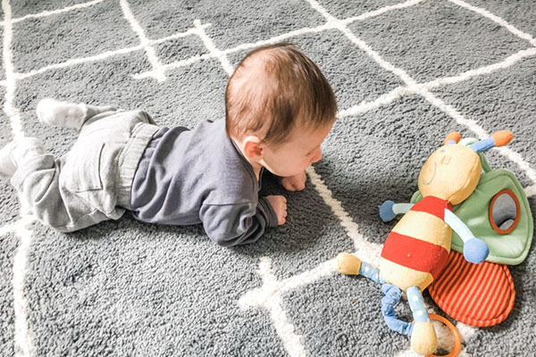 فعالیت‌های مناسب کودک سه ماهه